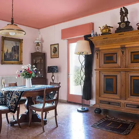 Belvedere-con Piscina A Bardolino Costermano