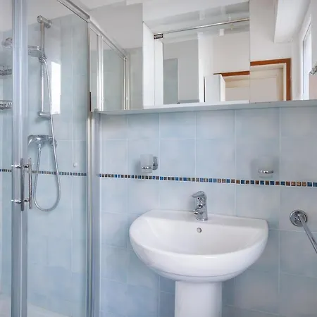 Belvedere-con Piscina A Bardolino Villa *